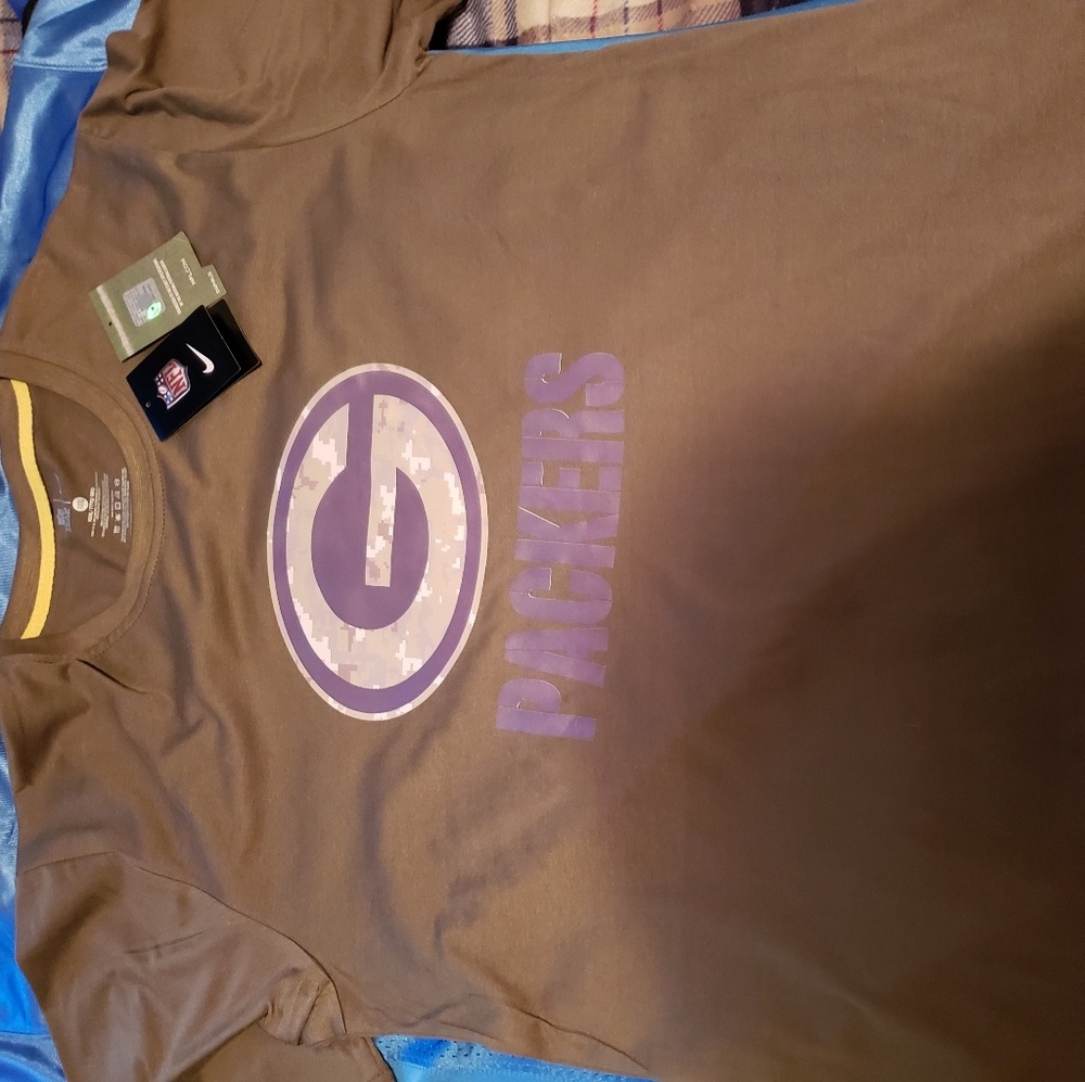 Nike drive fit tshirt